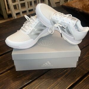 NWT Adidas Women’s CrazyFlight Volleyball Shoes